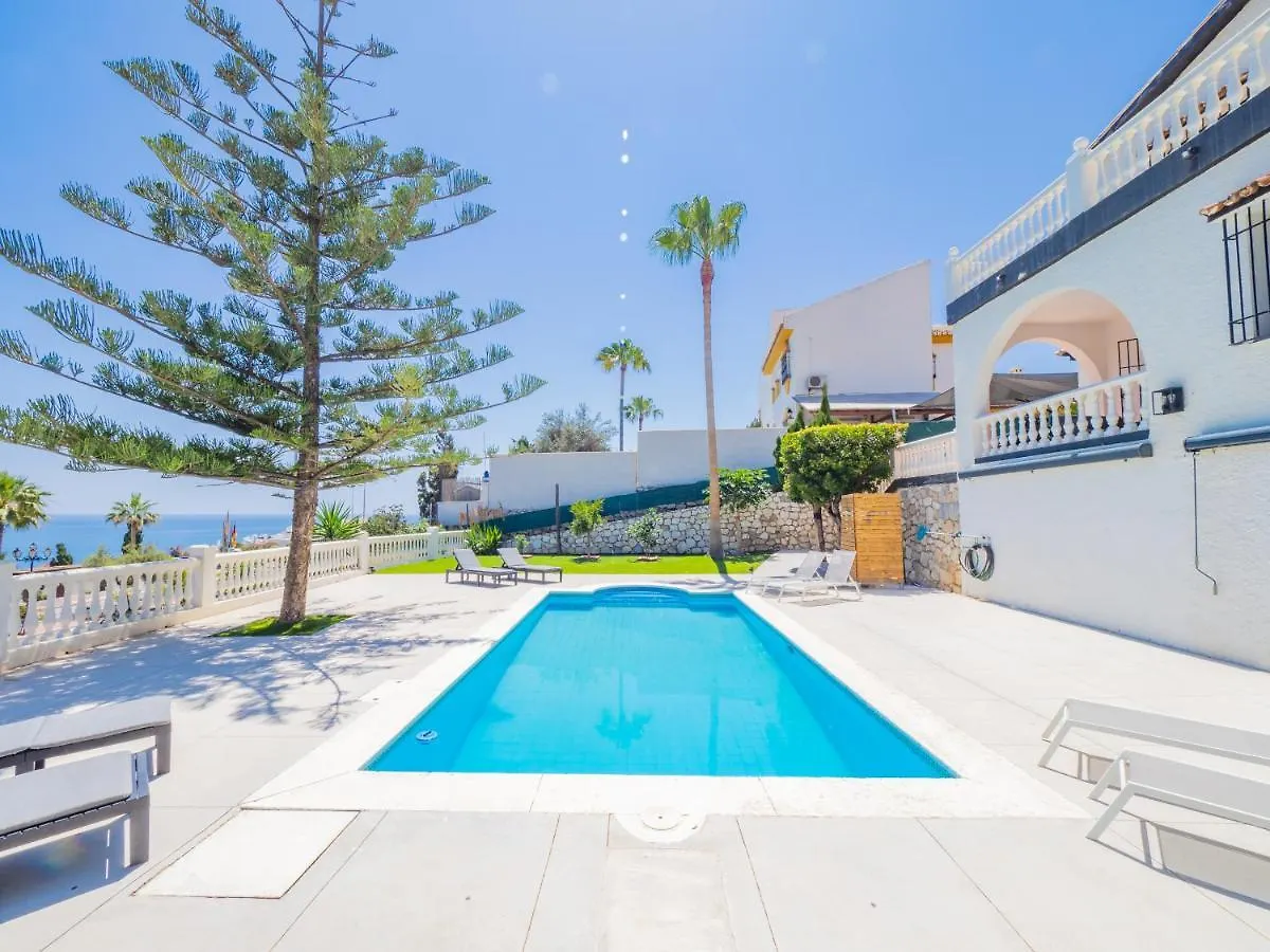 Cubo'S Beach Front Villa Benalmadena