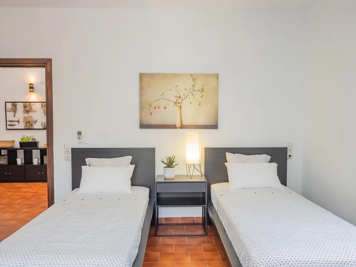 Cubo'S Beach Front Villa Benalmadena