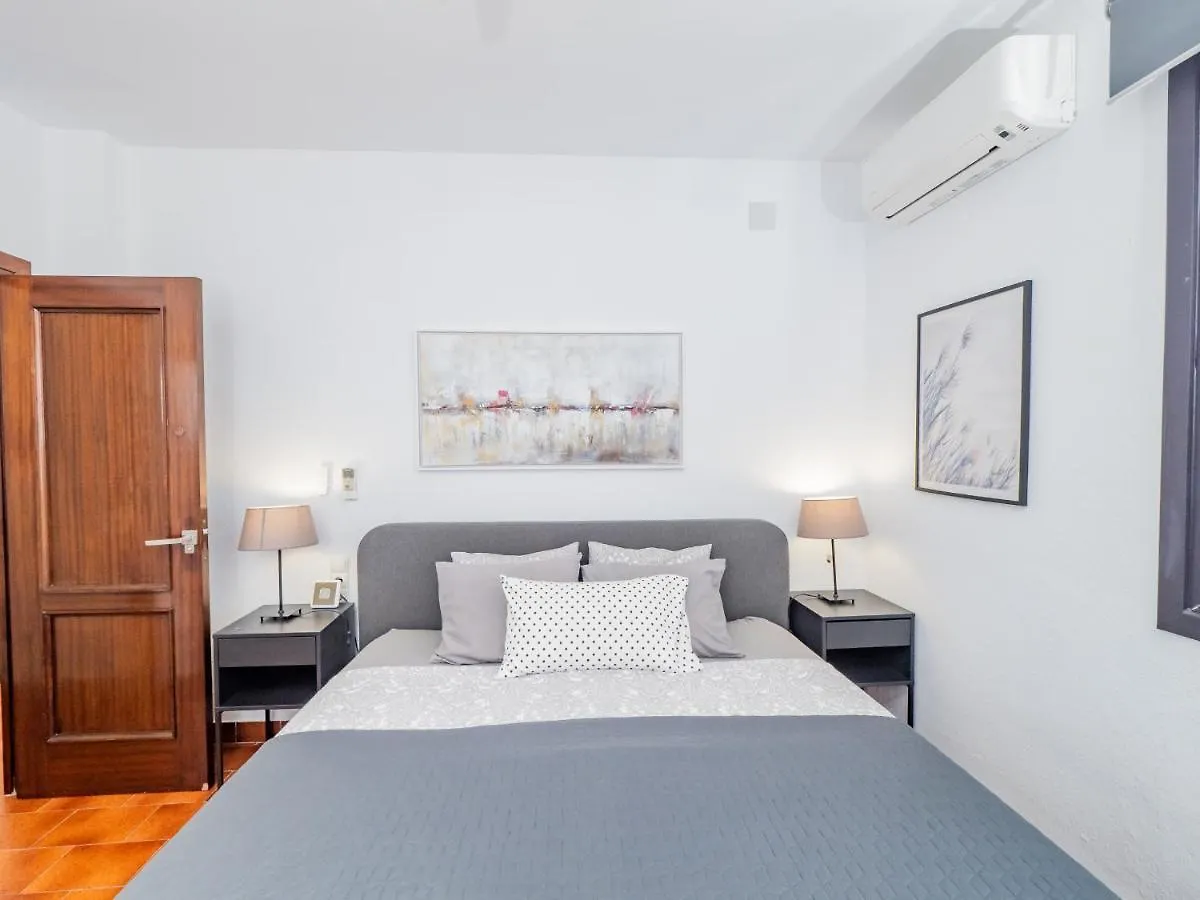 Cubo'S Beach Front Villa Benalmadena