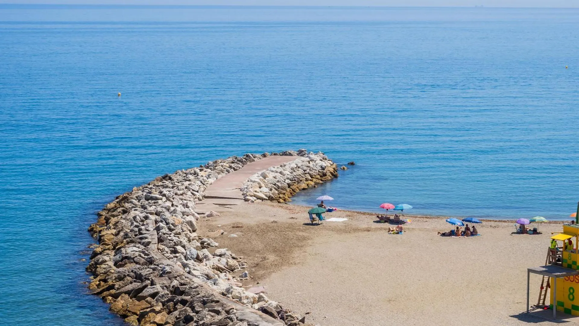 Cubo'S Beach Front Villa Benalmadena